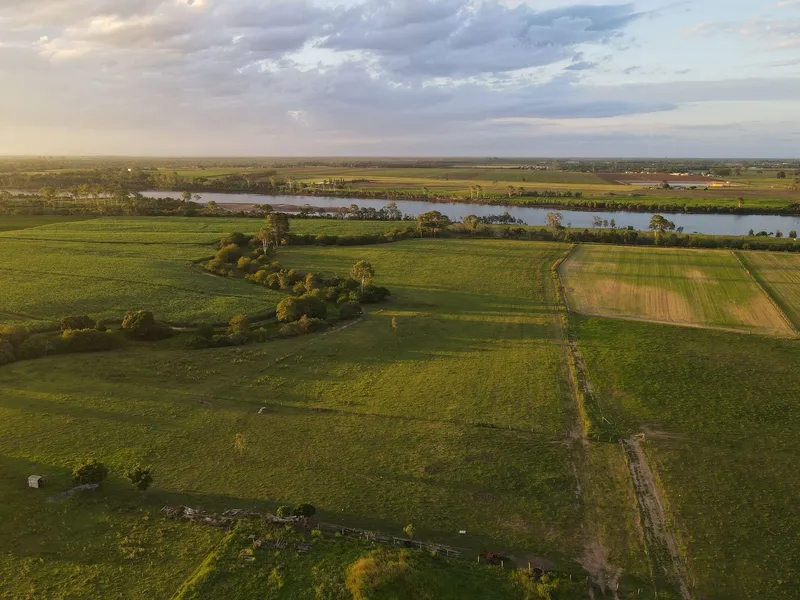 Want the Country life but still be in town?