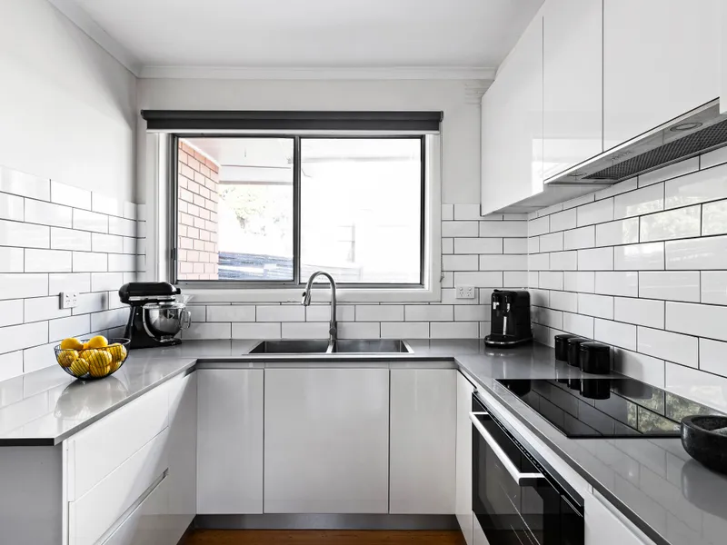 STYLISH PROPERTY IN EXCELLENT LOCATION