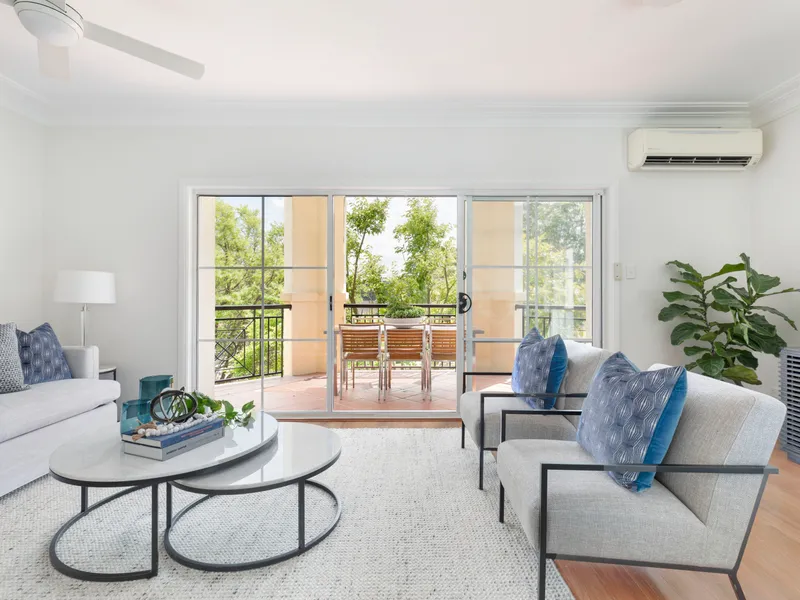 Oversized 2 bedroom apartment w/ green outlooks in resort style complex.