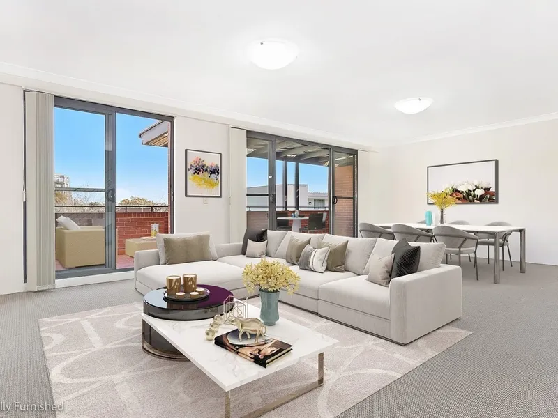 Split-Level 3 Bedroom Entertainer!