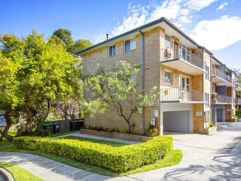 Brilliant 1 Bedder & How the Sun Shines In