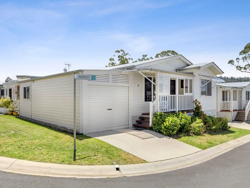 Careful Coastal Lifestyle in Lake Conjola