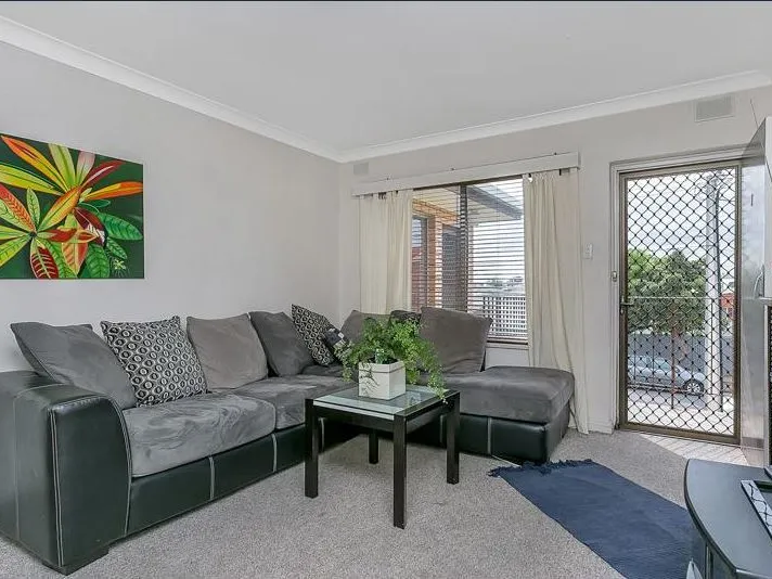Tidy Unit in Fantastic Location