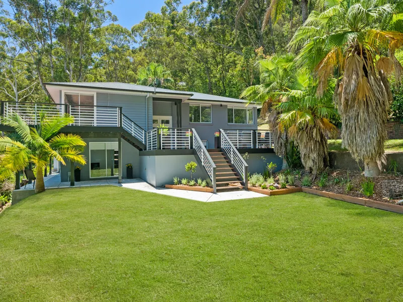 Stunning Acreage Sanctuary + Immersive Outlook