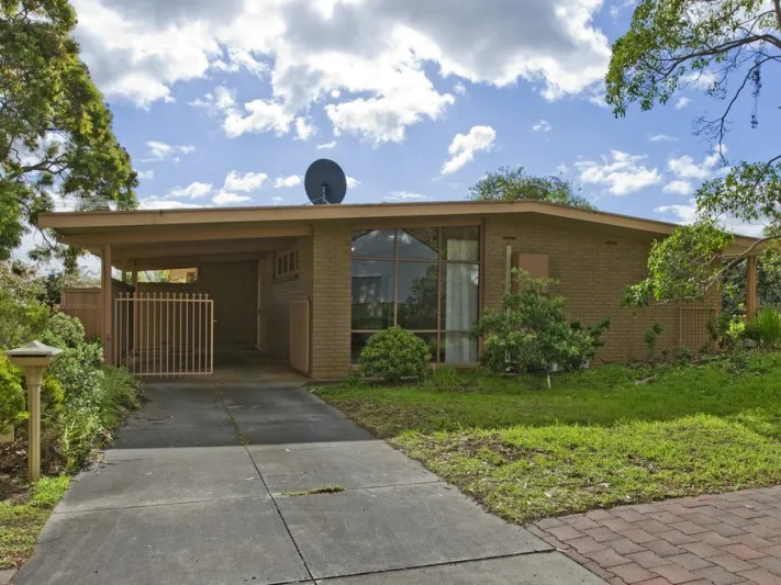 LARGE FOUR BEDROOM HOME IN MAGILL