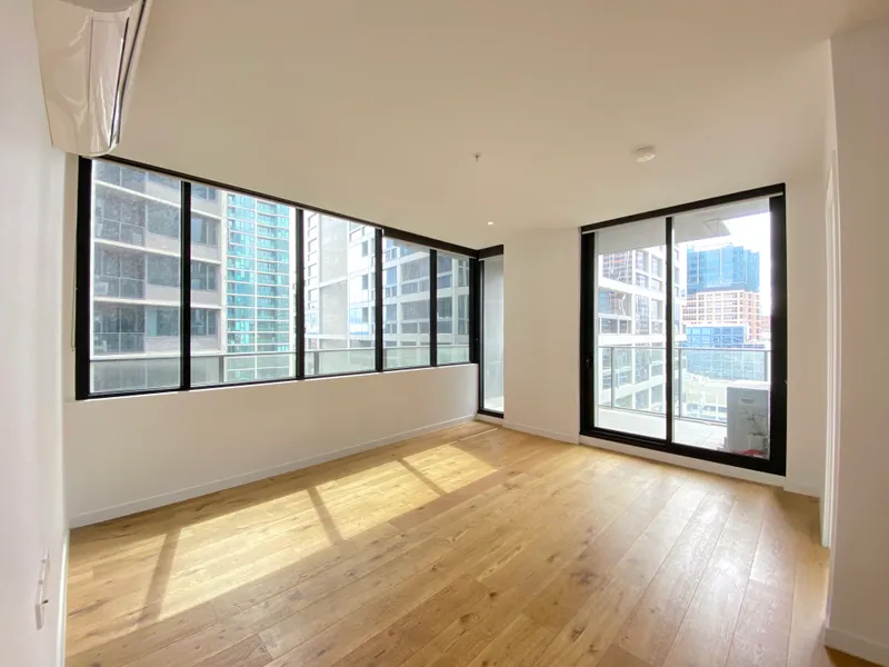 Beautiful home in the heart of CBD with majestic urban view