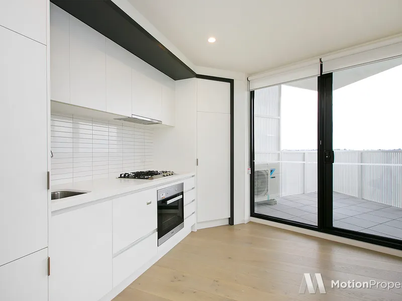 BRIGHTLY LIT AND RELAXING