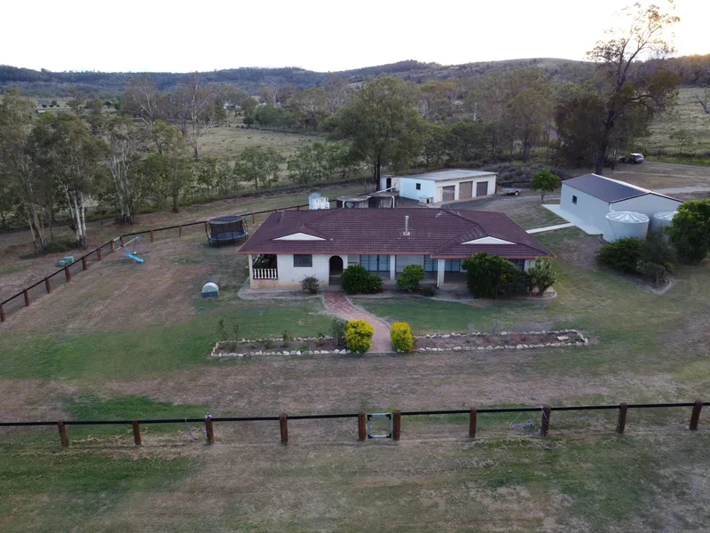 Plainland Palace on 1.47 Hectares