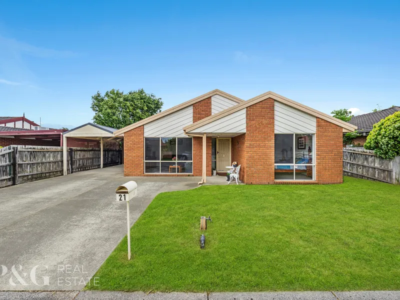 Spacious Family Home Offering A Renovated Kitchen And Huge Alfresco!