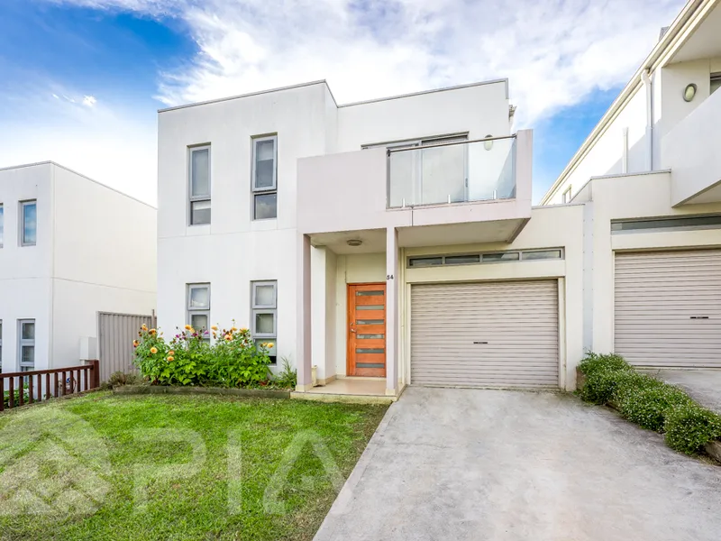 Vacant positioned ready to move in!!