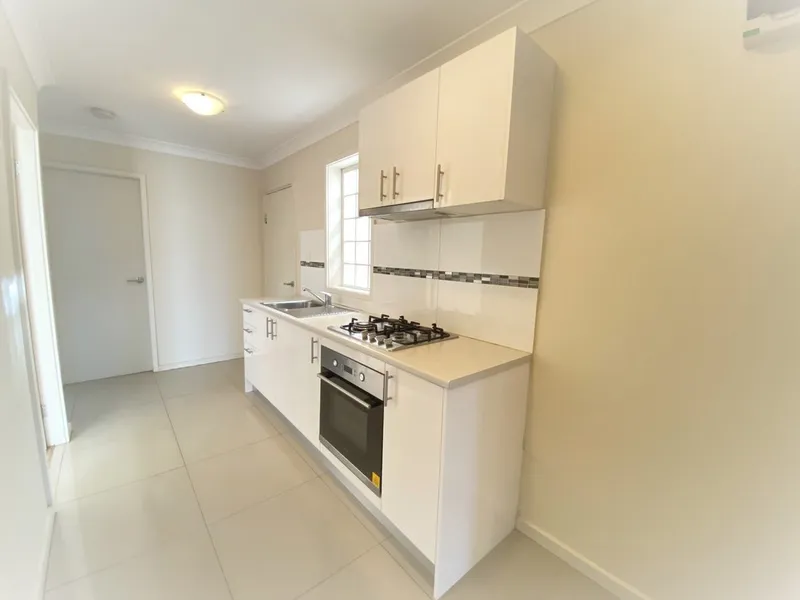 Modren Independent Granny flat with full privacy and convinient location