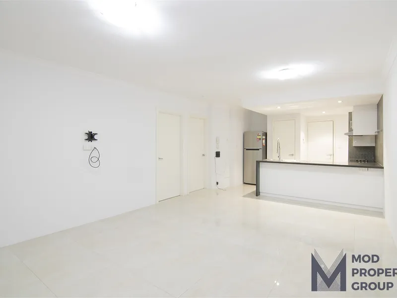 CONTEMPORARY APARTMENT CLOSE TO THE HEART OF THE CBD