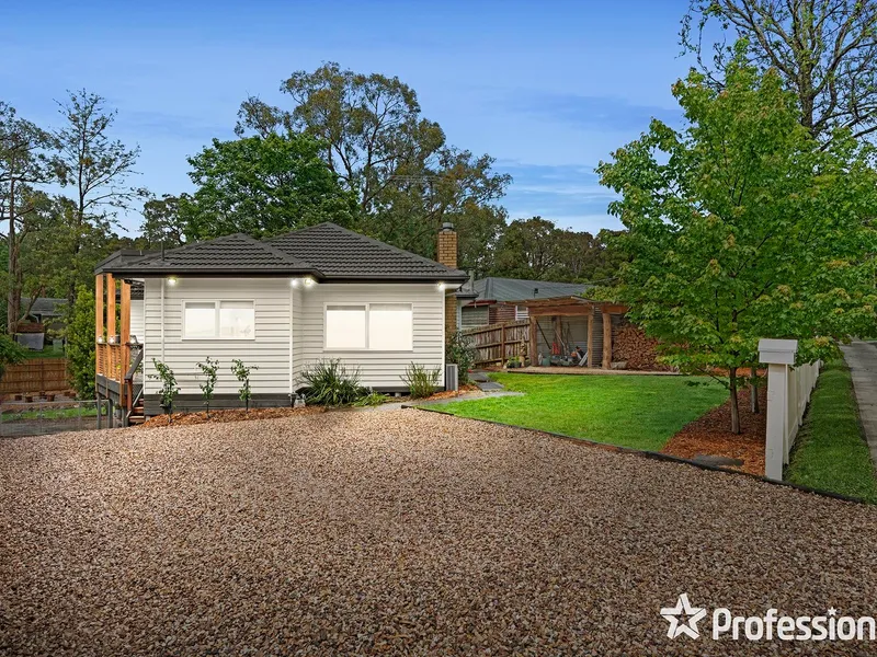 CHARM FILLED WEATHERBOARD WITH MODERN STYLE