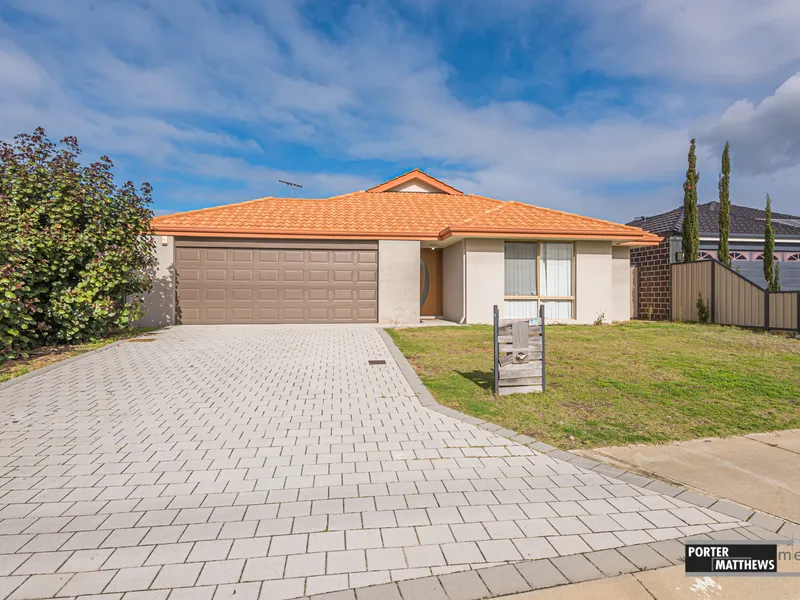 5 Bedroom 2 Bathroom family home and pet friendly!!!