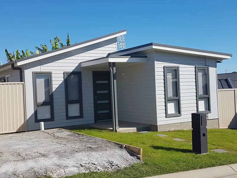 BRAND NEW, CLOSE TO HOSPITAL * SORRY, NO PETS ALLOWED