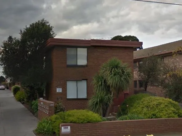 1 bedroom apartment ready for it's next tenant