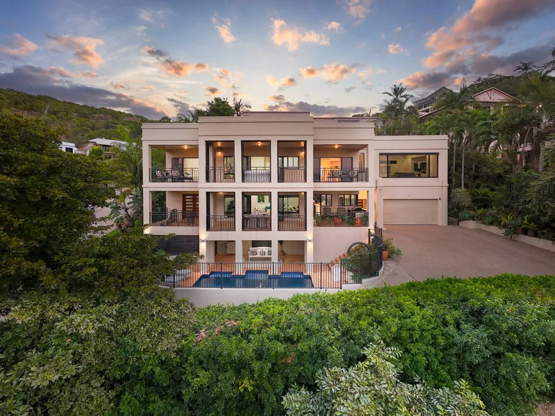 A MASTER CLASS FAMILY HOME