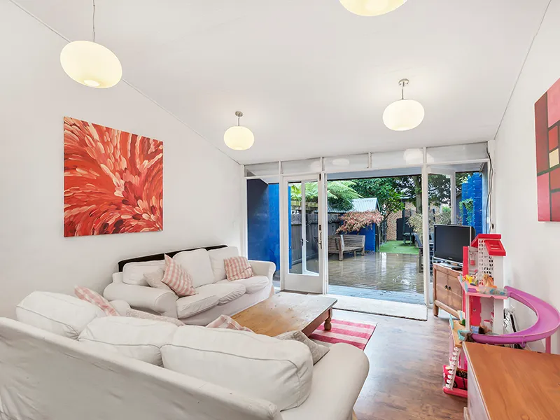 Fully furnished, renovated home