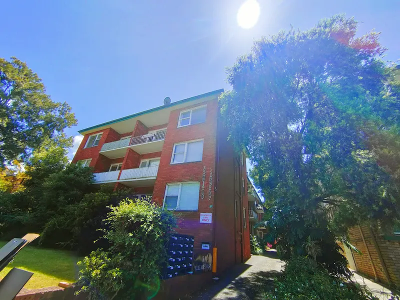 Spacious One Bedroom Apartment At Ashfield