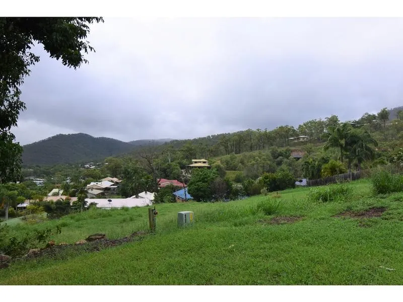 1/4 acre Range VIEWS... Submit all offers.