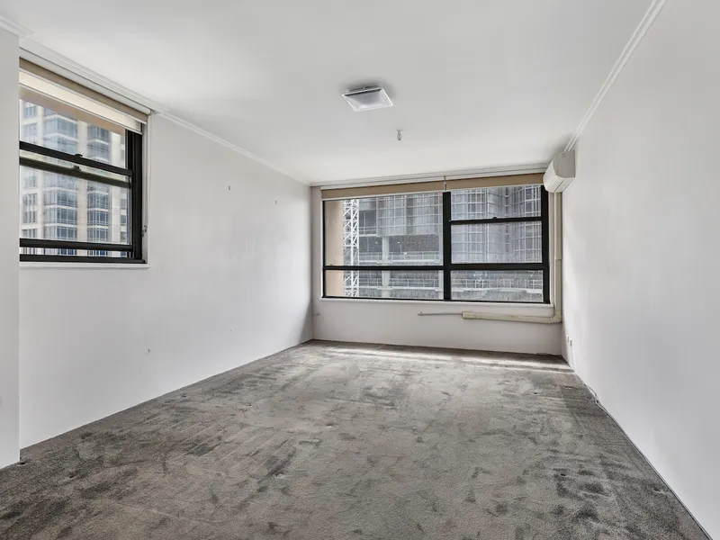 Newley renovated apartment in the heart of the CBD