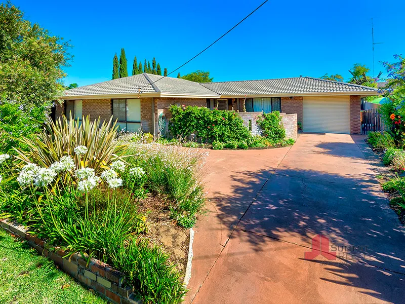 NEAT AS A PIN – CENTRAL LOCATION