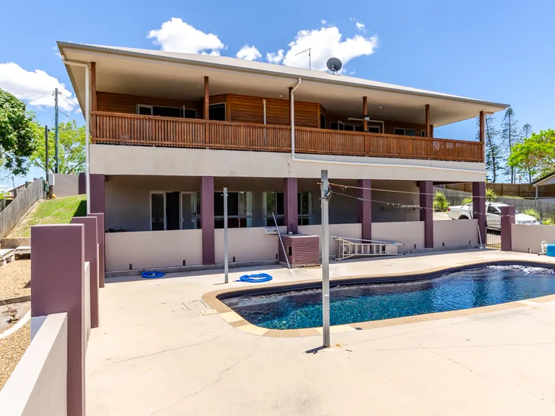 LIVE LARGE IN CALLIOPE