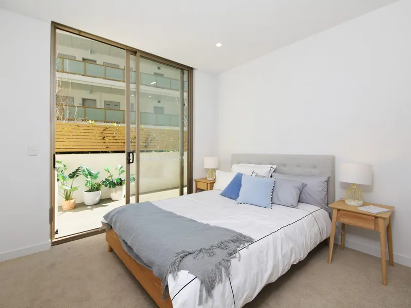 Brand New Outstanding North Facing 3 Bedroom Apartment.