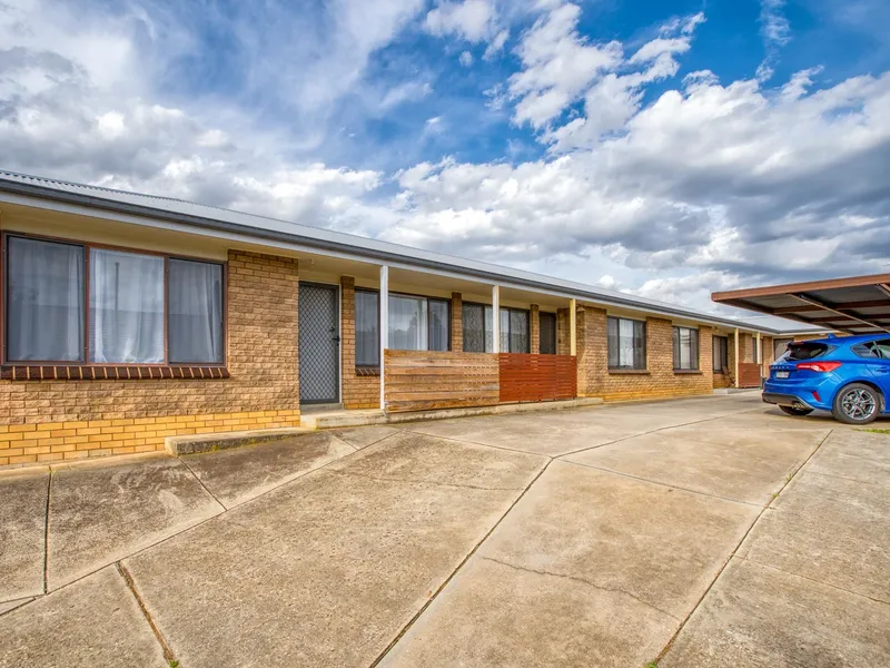 Beautiful East Albury Unit