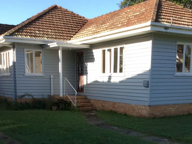 Charming Post War-Home in the Enoggera 'Avenues'