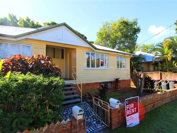 The VICTOR of VICTORIA street!