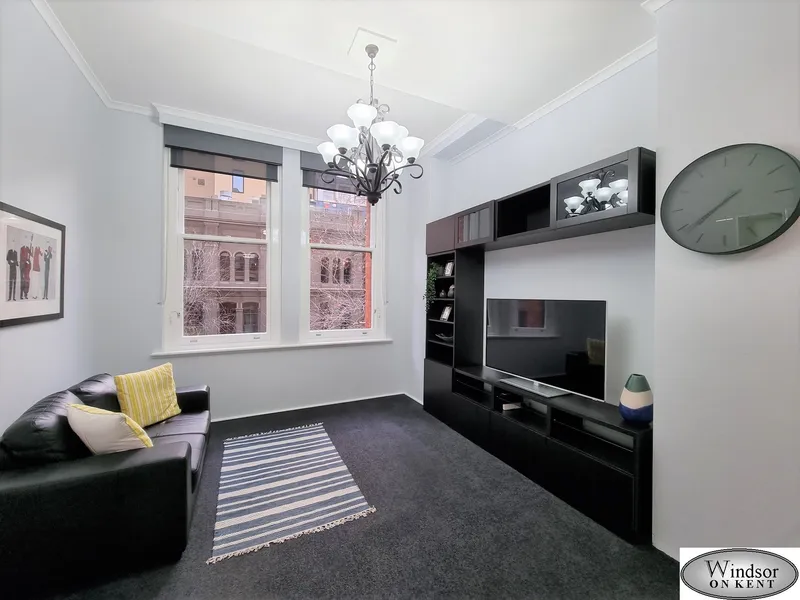 Fully Furnished Large 1 Bedroom Apartment in Sydney CBD