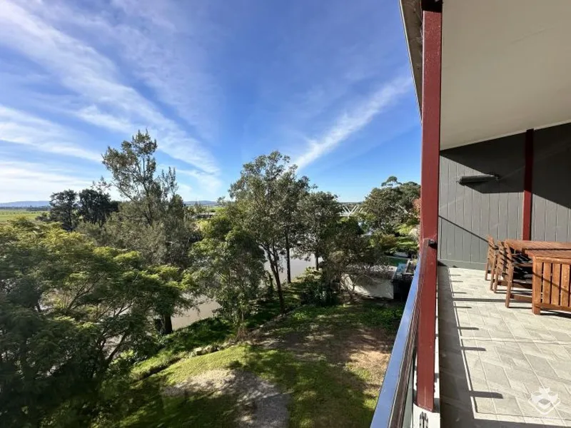 Great Apartment on the River