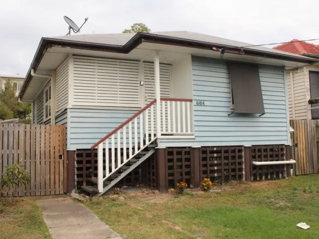 TWO BEDROOM PET FRIENDLY HOUSE