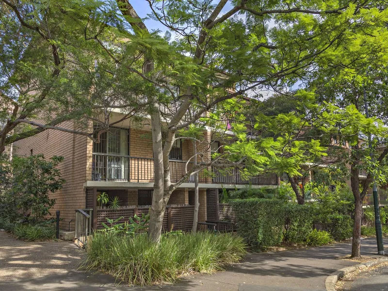 Split level spacious 1 Bedroom in Ultimo