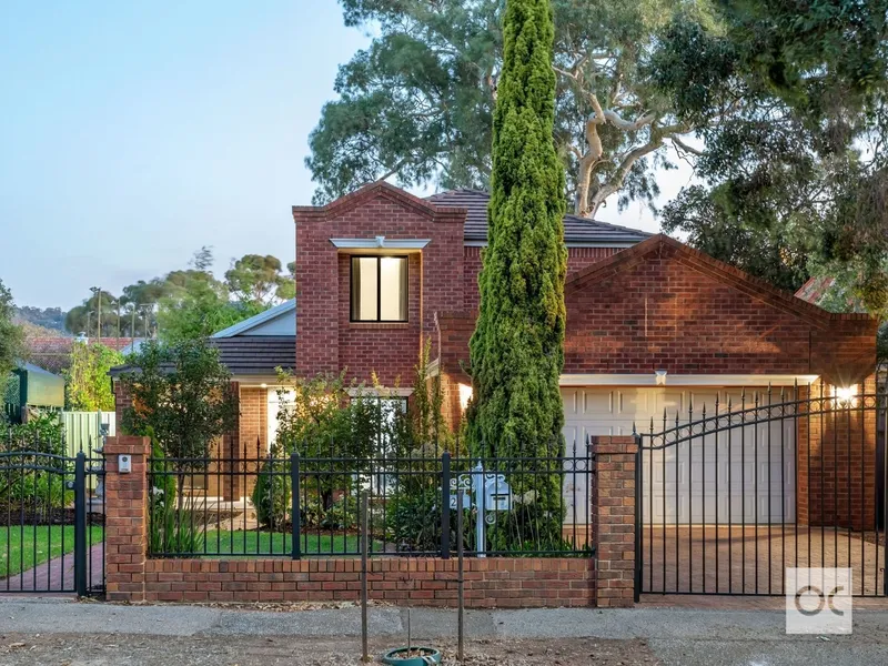 CLASSIC TWO-LEVEL HOME FOR A CONTEMPORARY LIFESTYLE NEAR MITCHAM'S BEST