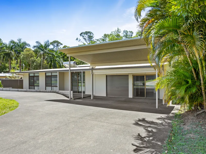 THE COUNTRY MEETS THE COAST!