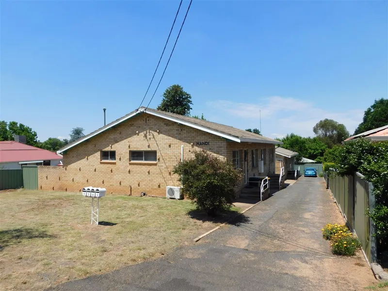 Block of units.. 4 x 2 bedroom