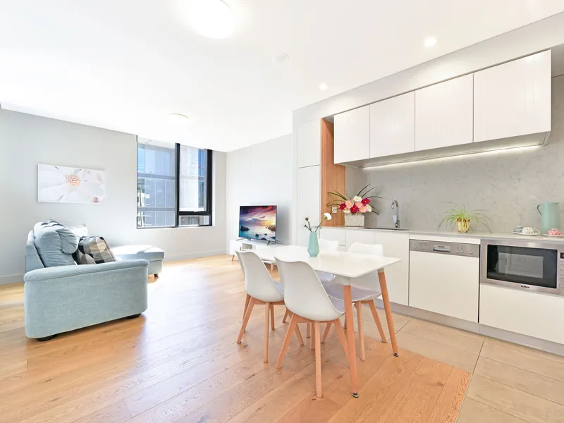Neat and Superbly Modern | Open Plan Haven