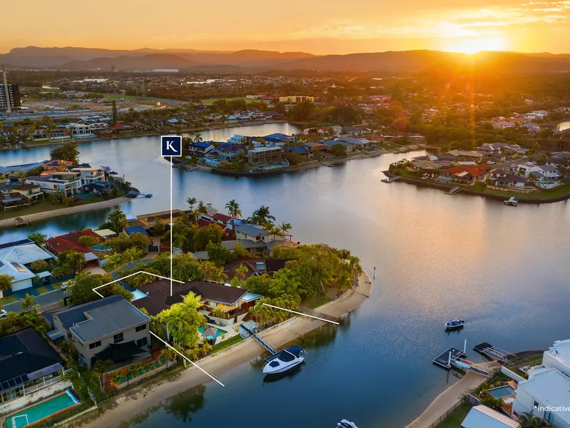 North-Facing Oasis on wide Water