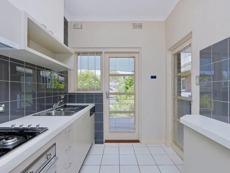 Homely Apartment in the Prestigious Peppermint Grove