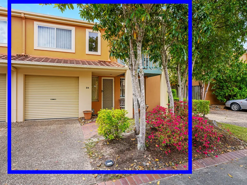 Neat & Secure Townhouse, Provides Ultimate Low Maintenance Living!