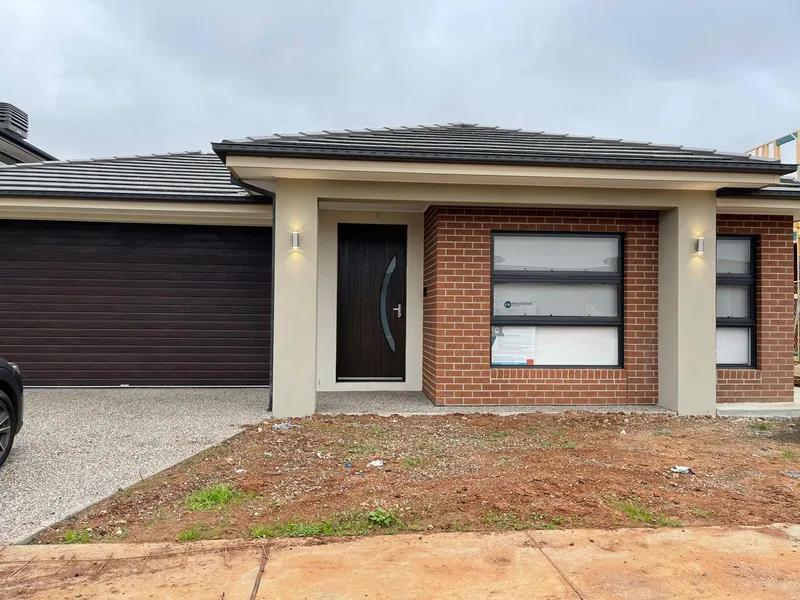 New Home In The Heart Of Rockbank !