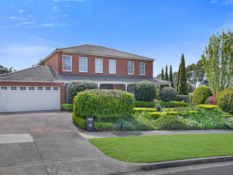 UNRIVALLED CONTEMPORARY LUXURY WITH SPECTACULAR VIEWS