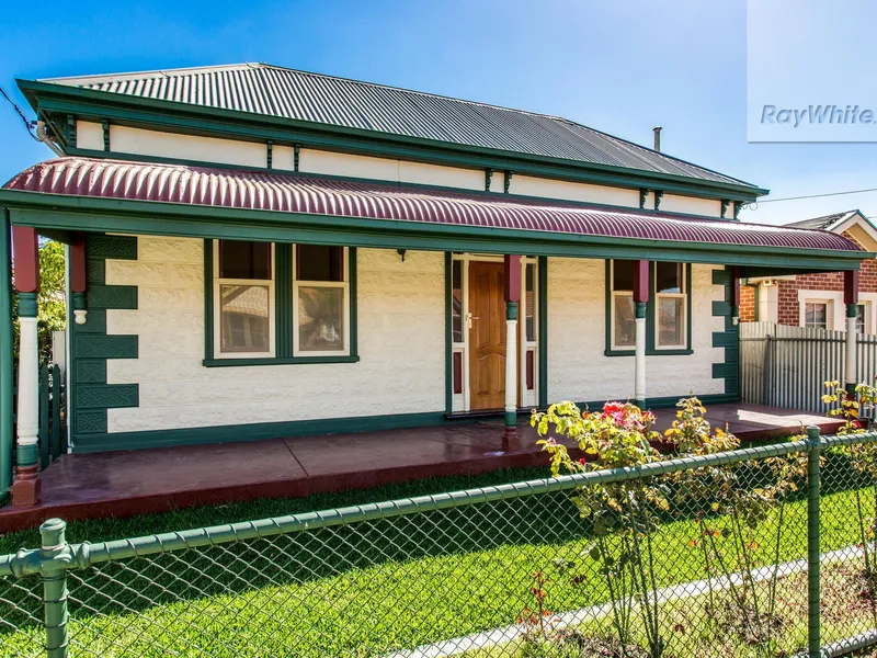 Beautifully Updated 3 Bedroom Cottage-Style Home