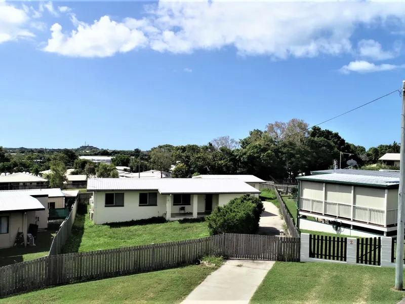 SPACIOUS FOUR BEDROOM HOME/DOUBLE BLOCK SHED