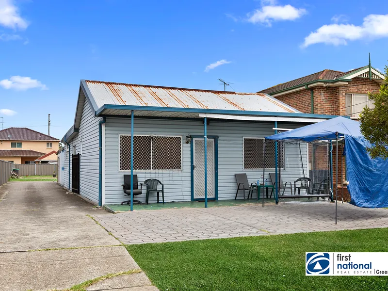 Fantastic Location House with DA Council approval for a basement, single storey and a granny flat