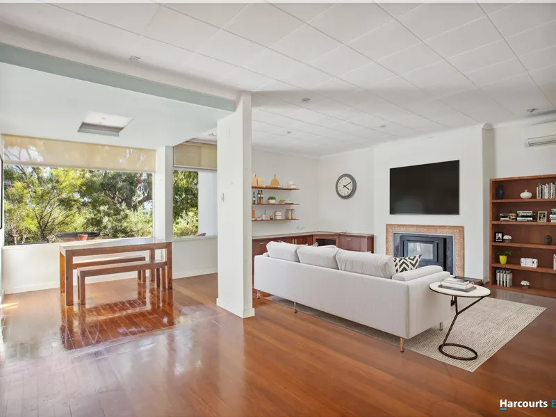 Mid Century Delight in Leafy Prime Location!