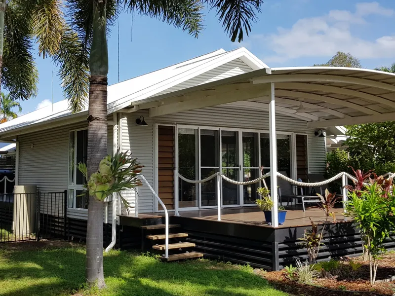 Beachside family home adjacent to parkland and beachfront - Paradise at your front door