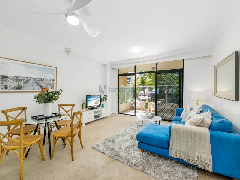 Sunny Courtyard Apartment